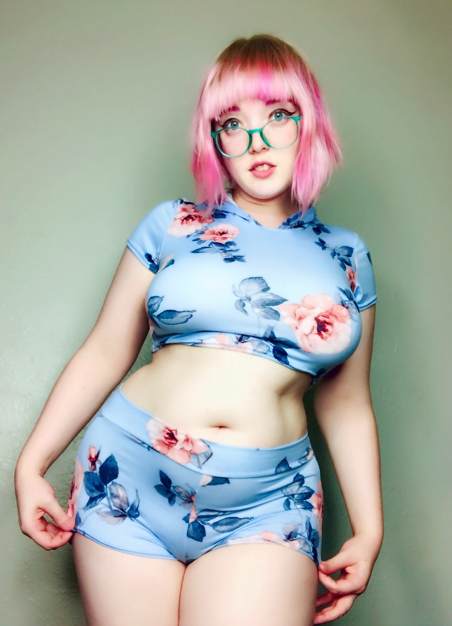 marshmallowmaximus:  Thank you pinkmoonlw for making the softest clothing imaginable