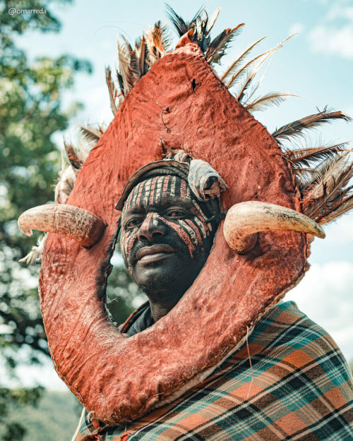 Portraits of Kenyans by Omar Reda1-2. Borana3-5. Kikuyu6-8. Maasai9. Tribe unknown