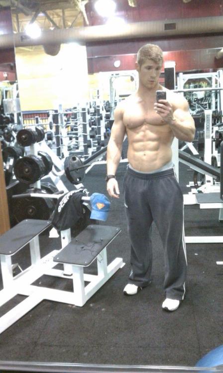 muscle-nerd: Steve Moriarty Reporting in to his Coach like a good Jock.