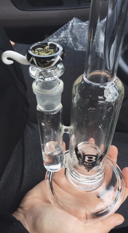 andthesorcerersstoned:  Babe bought us this beautiful new piece today!