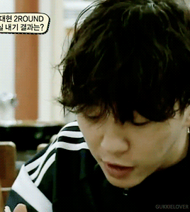 gukkielover: wet..hair…  