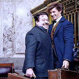 hardyness:Fantastic Beasts Cast → Eddie Redmayne as Newt Scamander and Dan Fogler as Jacob Kowalski 