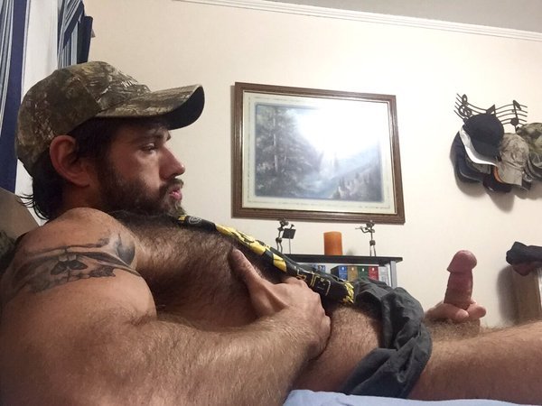 khaledahmed:  gerardoromero3047:  Woof  My favourite body’s