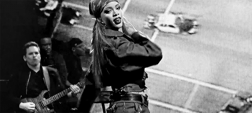 hellyeahrihannafenty: Don’t act like you forgot..