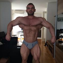 bodybodyman:  Nick Anthony