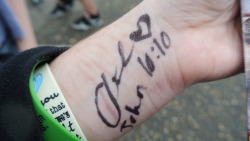 Pluqsnotdruqs:   Buttclapping:  Austin-Alan-Phil-Tino:  Austin Carlile Signed My