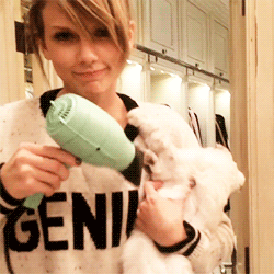 colorsinautumn-archive: Catastrophe. taylorswift​