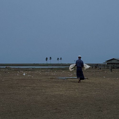 photo by @chien_chi_chang/@magnumphotos
May 20, 2016. Here, at an Internally Displaced People (IDP) camp in Sittwe, a father carries the body of his 16-month-old child to her grave. She died of pneumonia, a condition treatable elsewhere in Burma but...