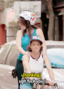 balein-eau:  Broad City | season 3 trailer [x] 