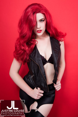 Justine-Louise:  First Image From Last Night’s Shoot With Eve Beauregard. I Have