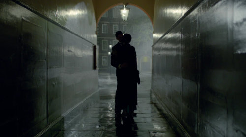 pleasereadmeok: Because kissing Matthew Goode in a tunnel seems to be a theme…. [Pics - Brideshead/D