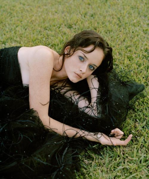 hqphotojunkie: Alexis Bledel Lorenzo Agius Photo Shoot Remaining Photo