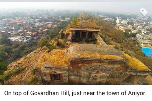 buzz-london:Sacred Govardhan hill in Vraj, near Mathura, UP, IndiaWhite temple was built after indep