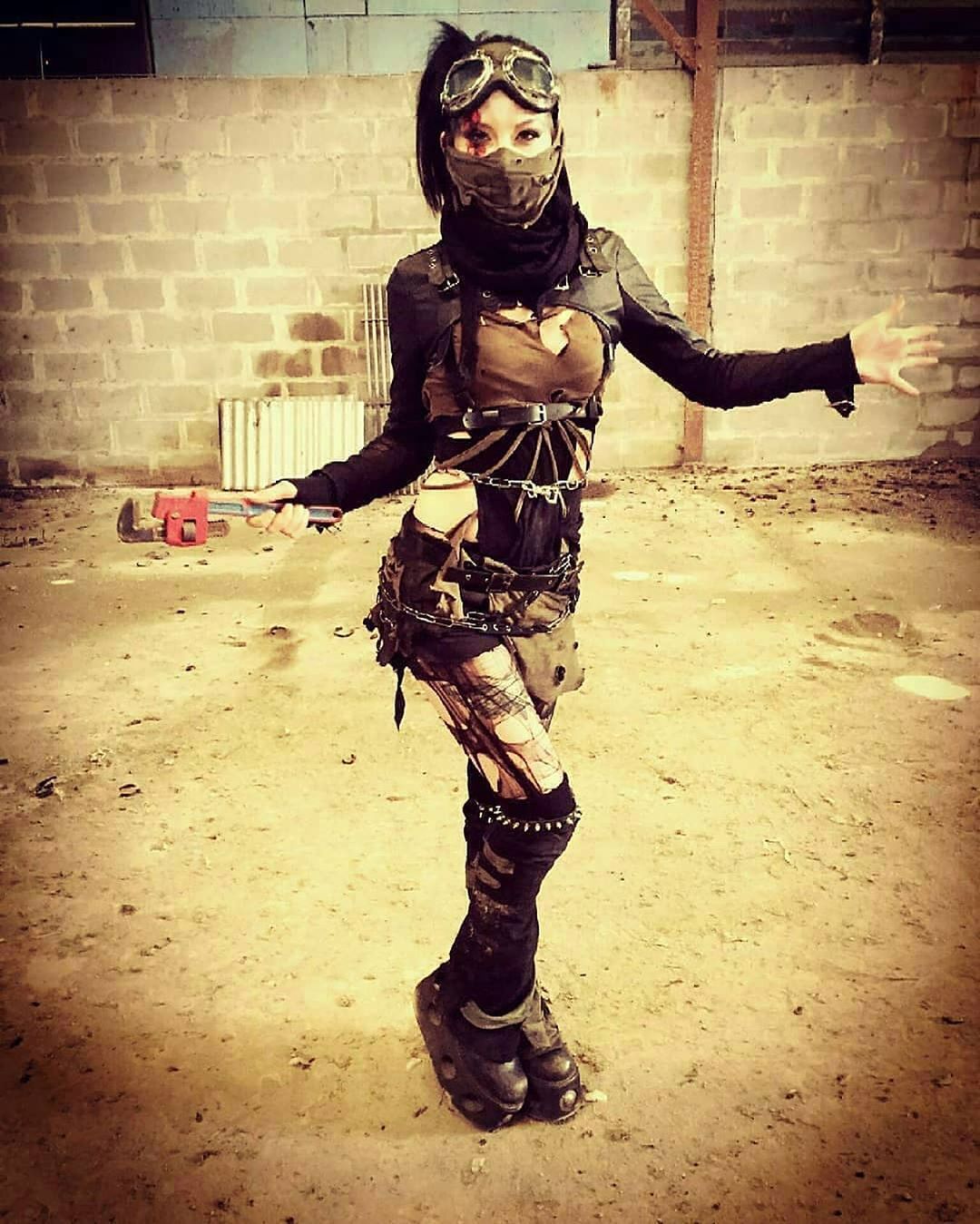 postapocalyptic-world:  Stunning @jade.nucifera  . #event #association #metal #angers