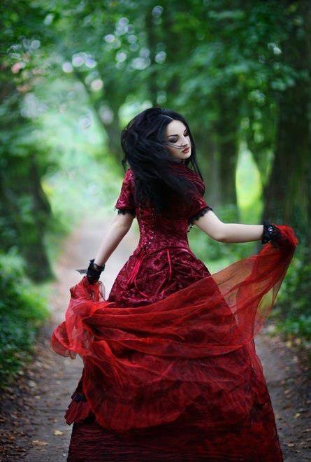 viralsky:  dearly-beloved26:  lovers of all things dark  https://www.facebook.com/his.dearly.beloved