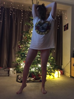 nakedgirl72:  Adjusting the tree 