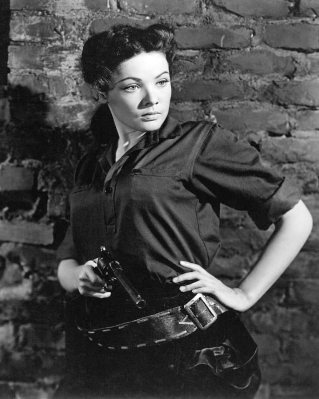 Gene Tierney during the filming of ‘Belle Starr’ (1941).