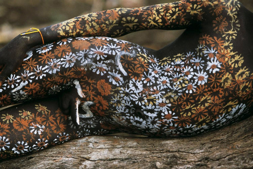 fotojournalismus:  Hans Silvester (via likeafieldmouse)