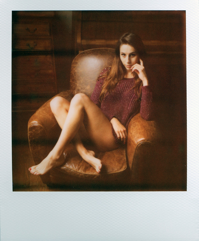 safe2keep:  (via Kim In The Chair by Wilfried Haillot | Art Limited) 