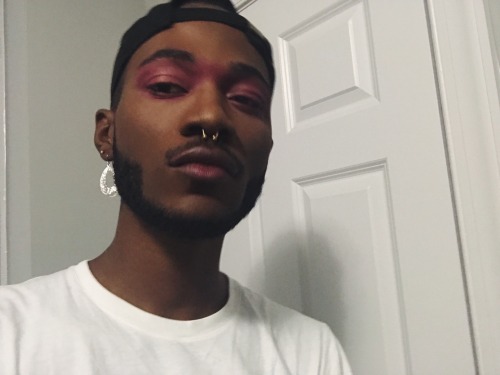 pettyblackboy:Black boys and makeup… like earth and sky. A match made in heaven🌺✨  YAAAAAS GIVE ME MORE BLACK BOYS WEARING MAKEUP OML 😍😍😍