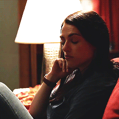 Katie McGrath, making books sexy again!