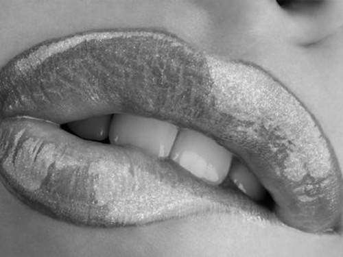 msporscha: colorsoflust: veronicasheelsofelegance: XoXo Veronica So sexy honey!! :-) ✩✩✩✩✩
