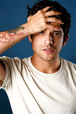 prettymysticfalls:  Tyler Posey | SDCC 2017 - AP Portraits   