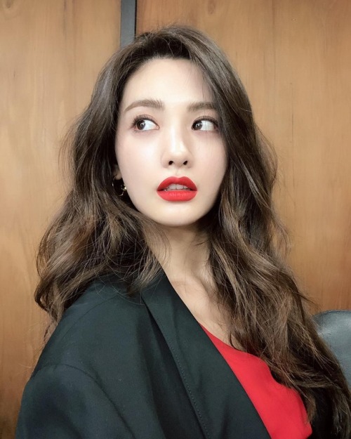 girlgroupinsta: 190117 / jin_a_nana:MISSHA 기대해