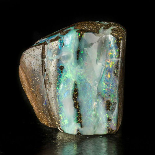 bijoux-et-mineraux:Boulder Opal - Lightning Ridge Opal Field, Finch Co., New South Wales, Australia