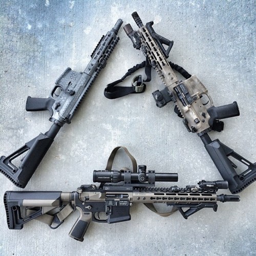 gunsdaily:  @ssvi_llc:  “NOVESKE TRIO OF POWER!! Clockwise, 8.2” 300BLK, skeletonized for optics and lights (I need more Aimpoints badly!), my gen3 10.5” 5.56, both rifles masterfully Cerakoted by @4bushwrs, and “long gun” 12.5” with a S&B