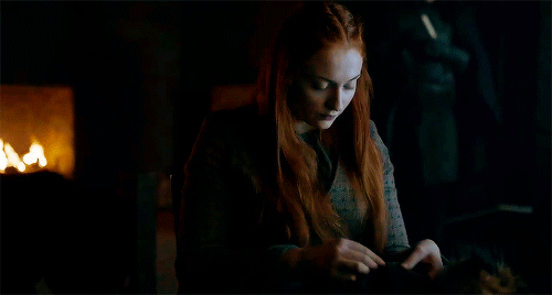 sansadaily: Sansa Stark + sewing