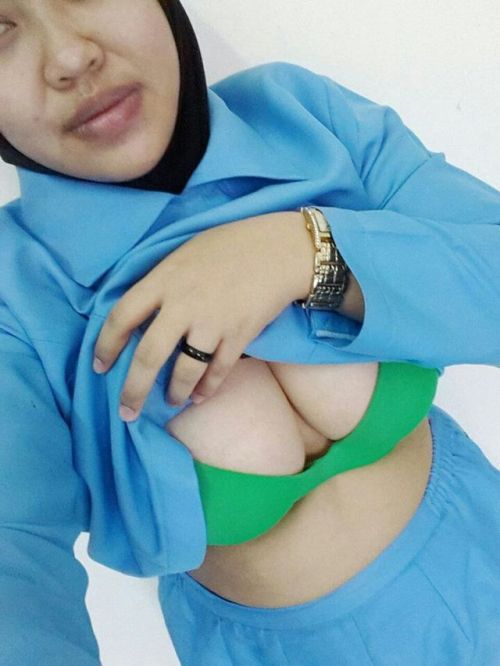 nothingsimple9: Nurse merawat masalah gersang