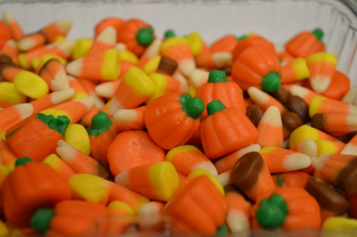 catherine-siena-dr-of-the-church:THIS BLOG IS PRO CANDY CORN!