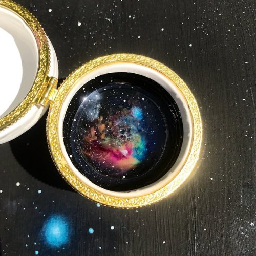 sosuperawesome:  Resin Art / Bowls / Ring Box Lanchen Mihalic on Etsy See our #Etsy or #Galaxy tags