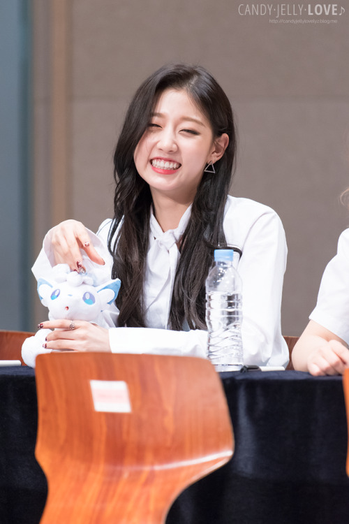 lovelyz8:170303 Mokdong fansign © CANDY JELLY LOVE | do not crop or edit.