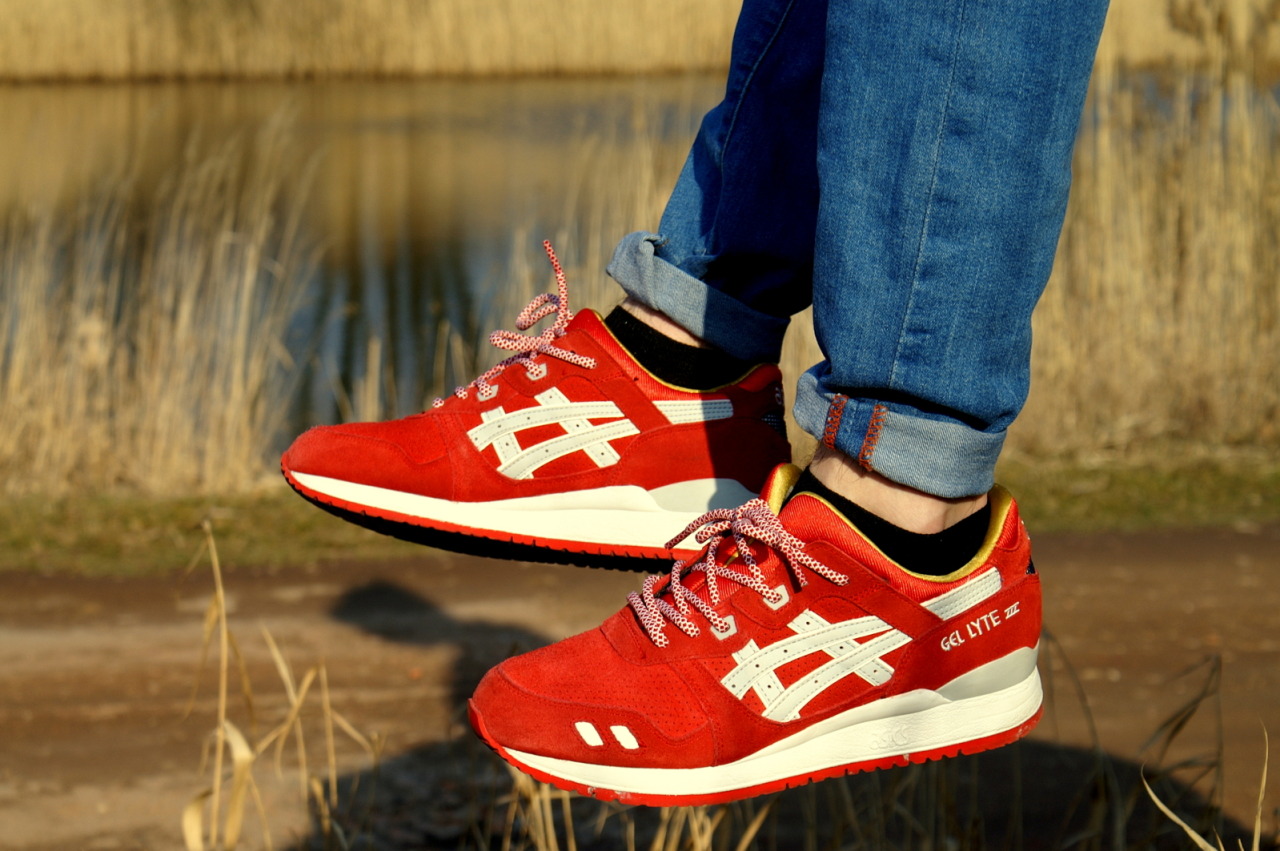 asics gel lyte iii santa