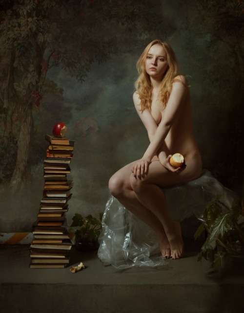 lord-firestorm:  Looks like eating from the tree of knowledge doesn’t lead to happiness.