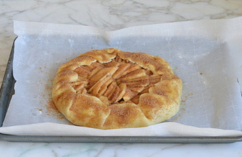 foodffs:Rustic French Apple Tart Follow for recipes Get your FoodFfs stuff here