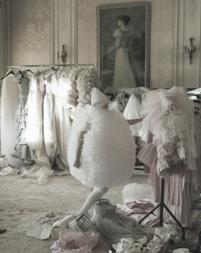 erymanthian:  Olga Sherer by Tim Walker for Vogue Italia January 2008. 
