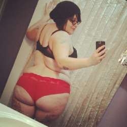 notquiteapinup:  Chubby rearview.