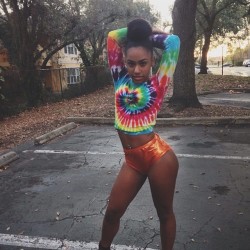 mytinyisabella:  Shorty got some sex appeal.    Shorts/top from: @closetfreekz