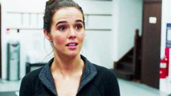larajeanxkavinsky:  fangirl challenge [favorites]: wear your hair up 