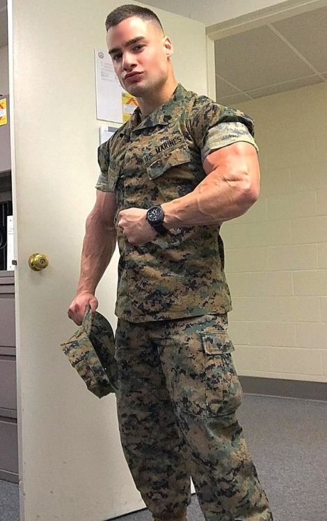 Military Men adult photos