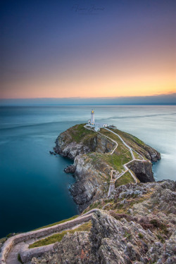 satakentia:  South Stack LighthouseHoly Island, Anglesey, Wales, UK by Ffion Jones 