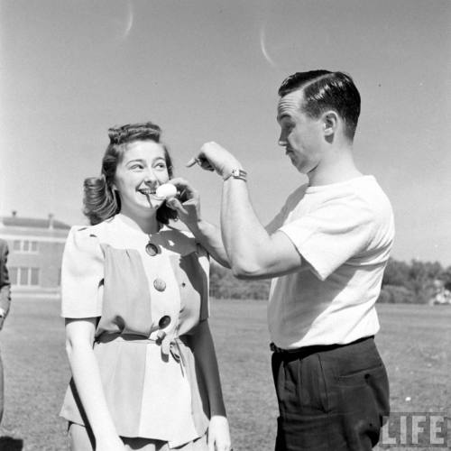 Egg and spoon races at the University of South Dakota(Horace Bristol. 1941)