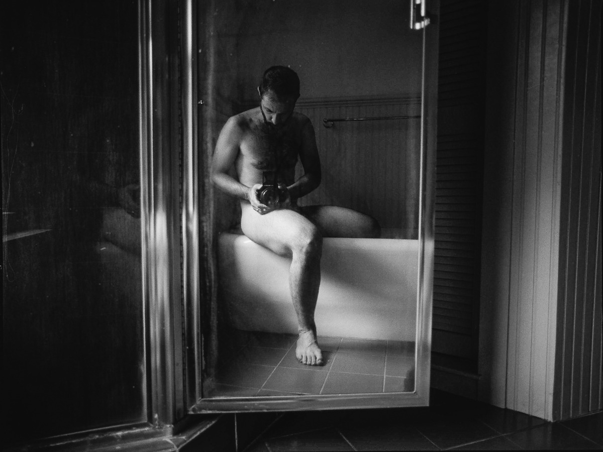 alveoliphotography:  I neglected to mention that a whole pile of my work was recently