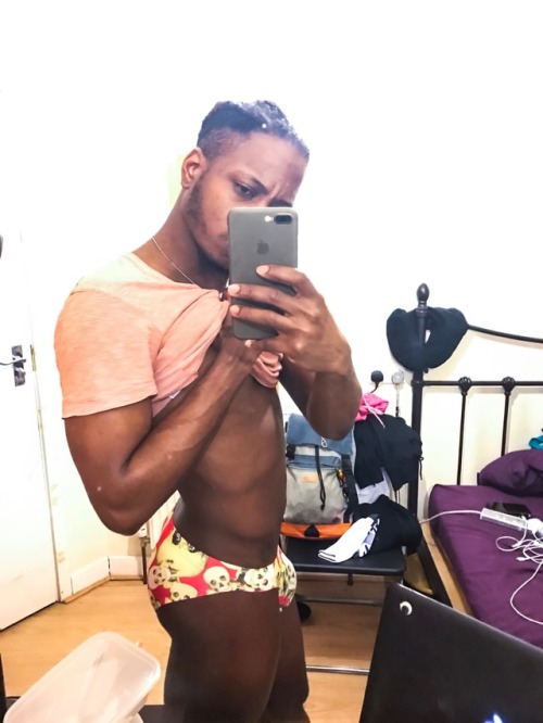 nejhe:  AfterWorkOutSelfie 🤳🏾 for January and February   IG/Twitter @NejheRyutt SnapChat @TheeKingRebel Kik @ Nejhe  YouTube.com/SuperPosterBoy