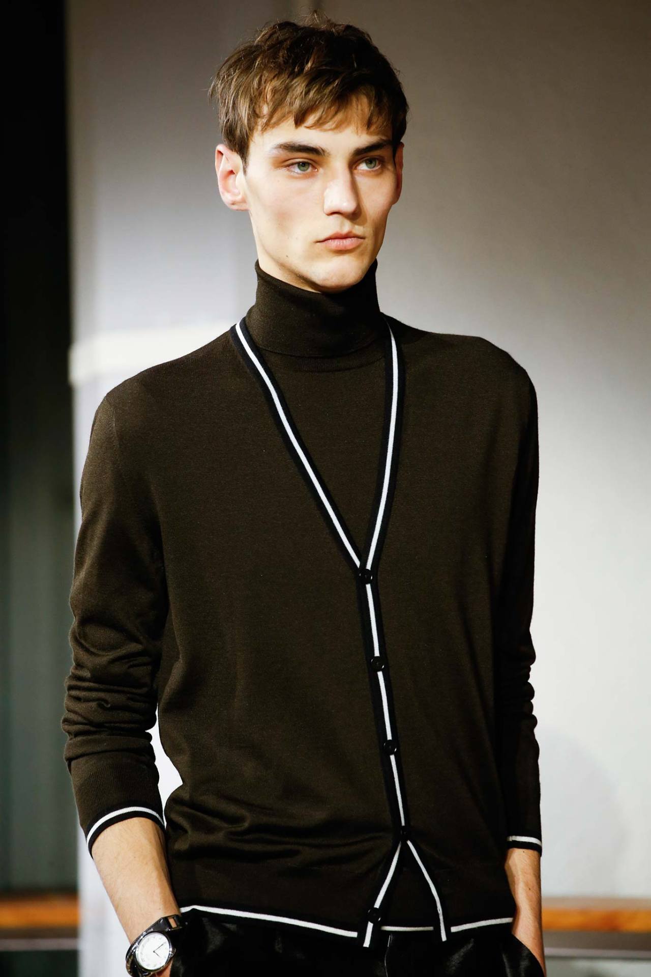 funnymalemodels:..Max at Hermès…*falllllllllll*…