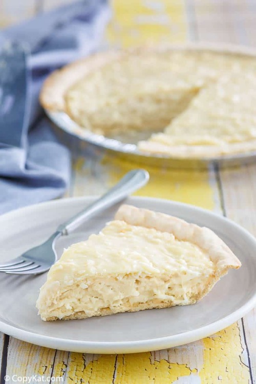 foodffs:Easy Old-Fashioned Coconut Cream PieFollow for recipesIs this how you roll?