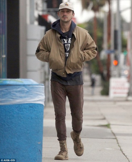 666fuck:Shia Labeouf Street Style